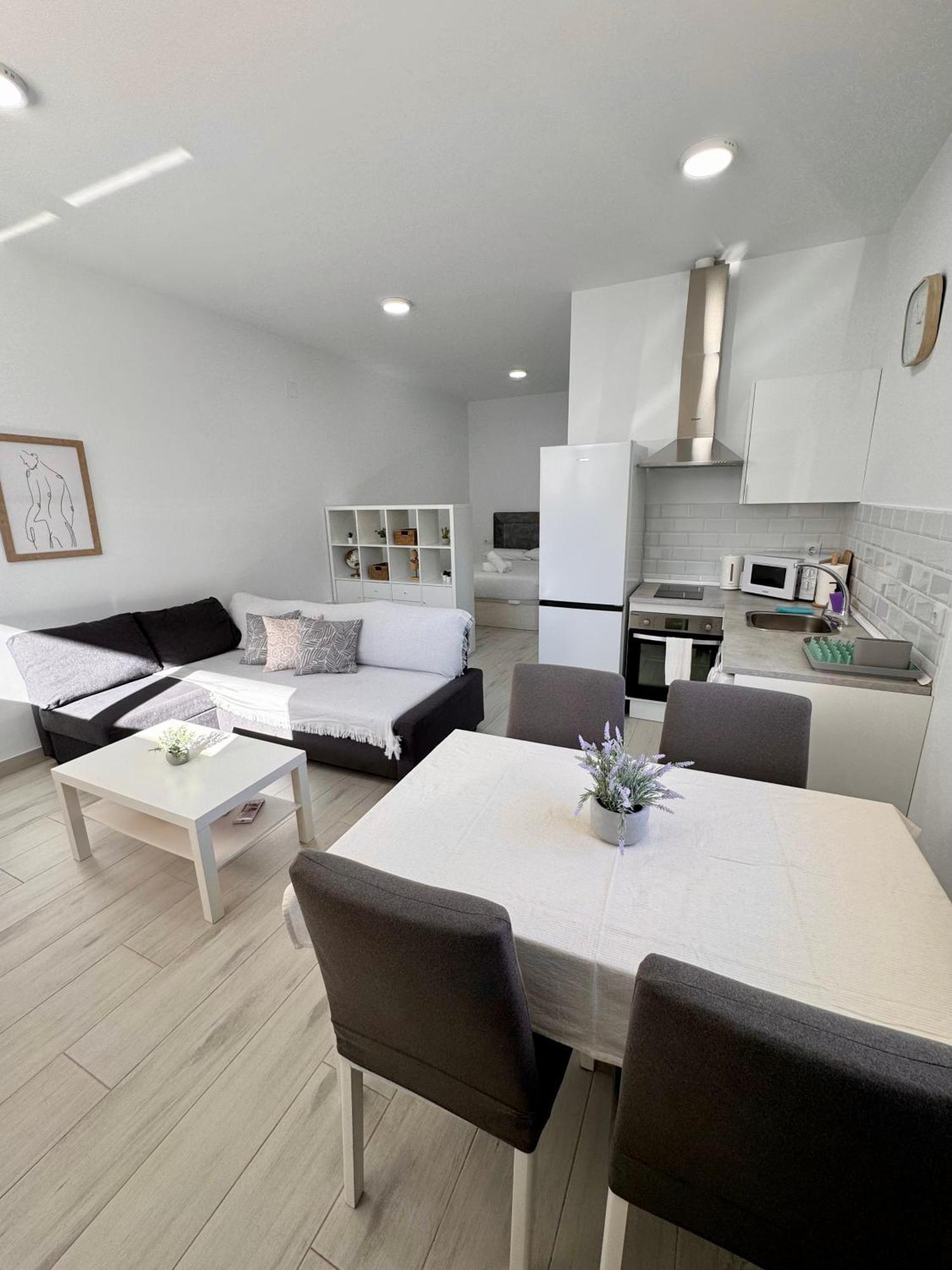 Estudio Playa La Misericordia Malaga Luaran gambar